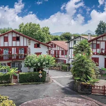 Ecolo-vegan Ou Amateurs Au Pays Basque * Saint-Martin-dʼArrossa